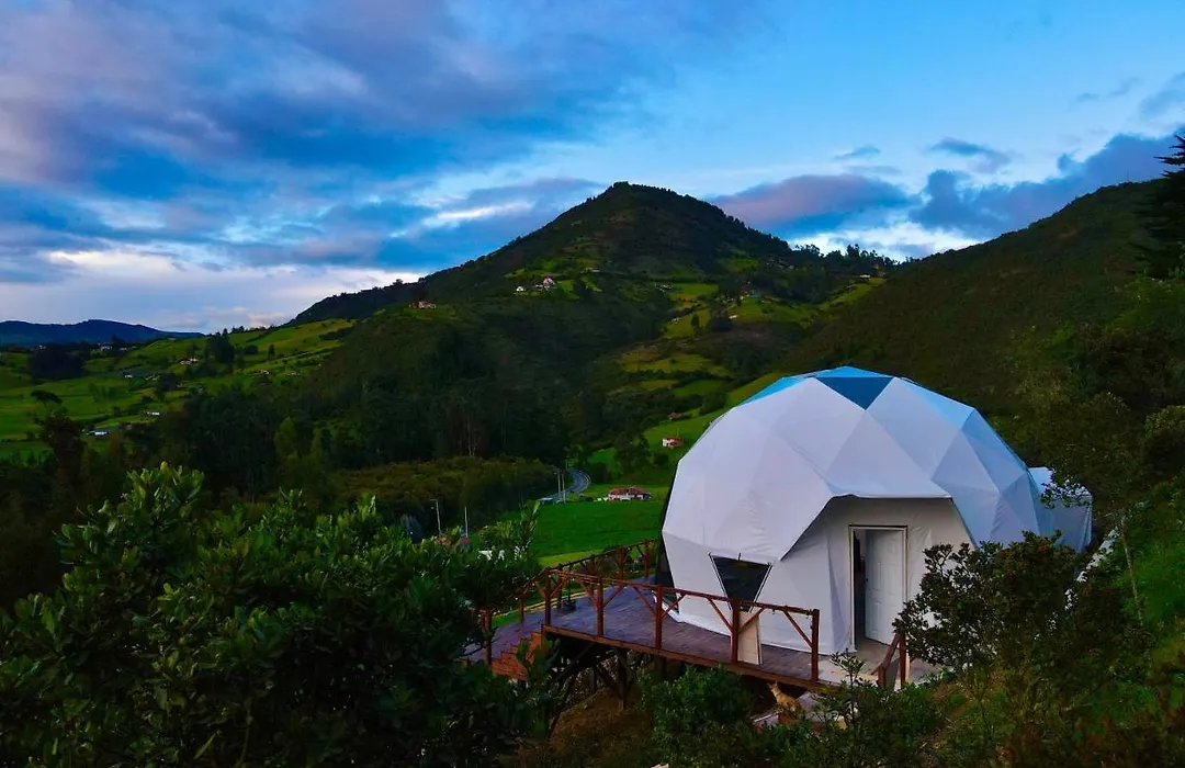 Golden Glamping & Suites-1